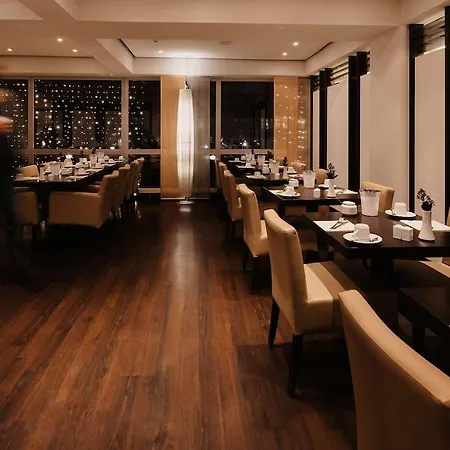 Hotell Tulip 4*